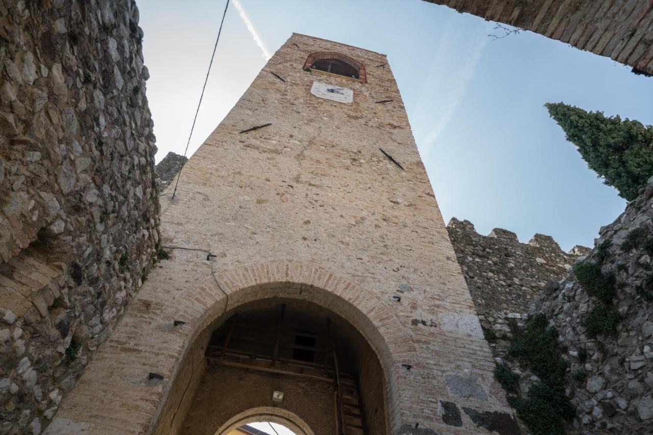 Gardappartamenti Castle Bell Moniga del Garda Zewnętrze zdjęcie